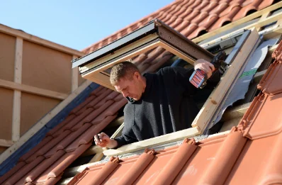Pose de fenêtres de toit Velux à Roupeldange